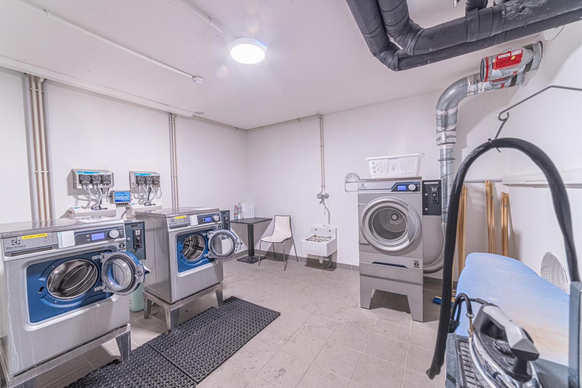 Montempo Apparthotel Bordeaux Centre - Bassins A Flot Eksteriør billede